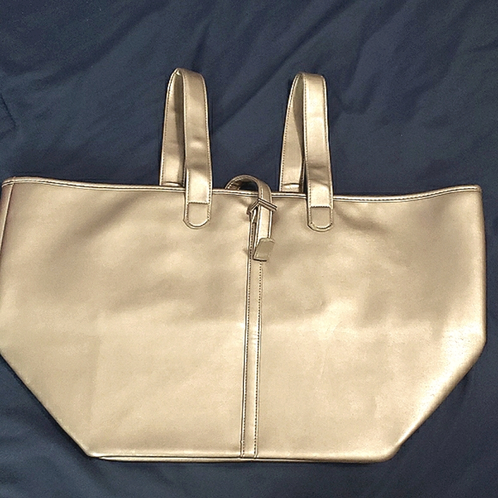 Large Bloomingdale's  barr+barr bag